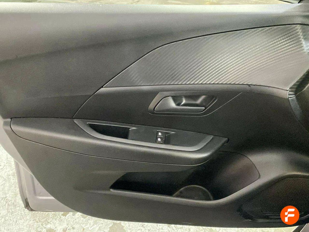 Foto Peugeot 208 21