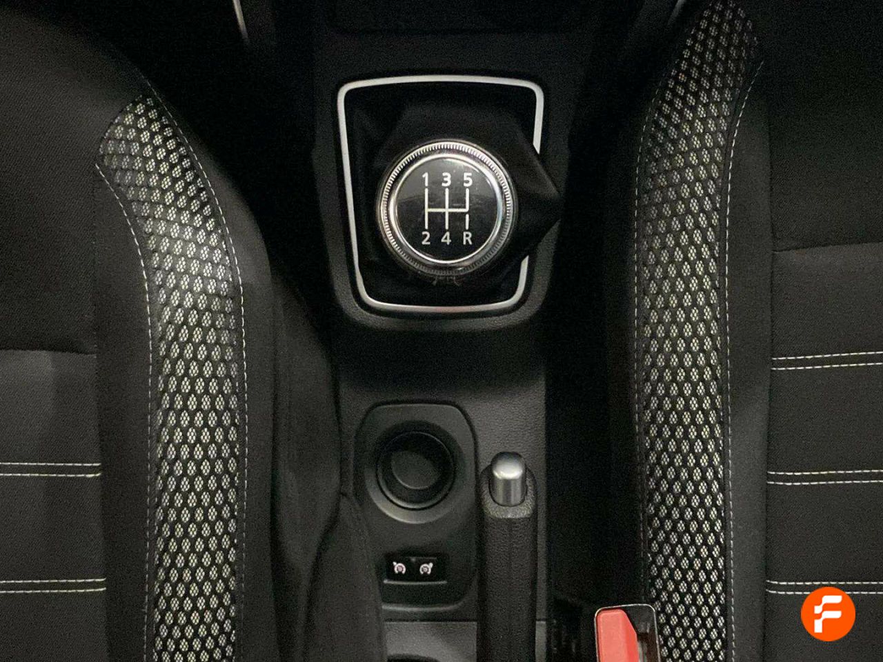Foto Dacia Duster 18