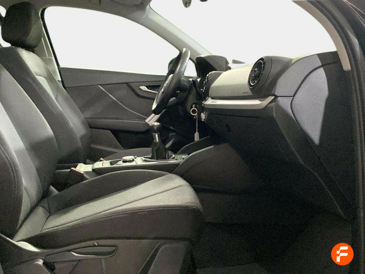 Foto Audi Q2 12