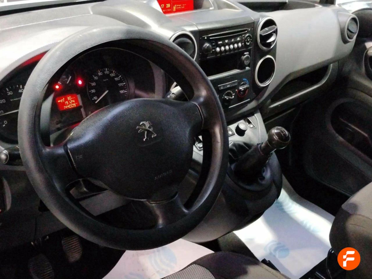Foto Peugeot Partner 9