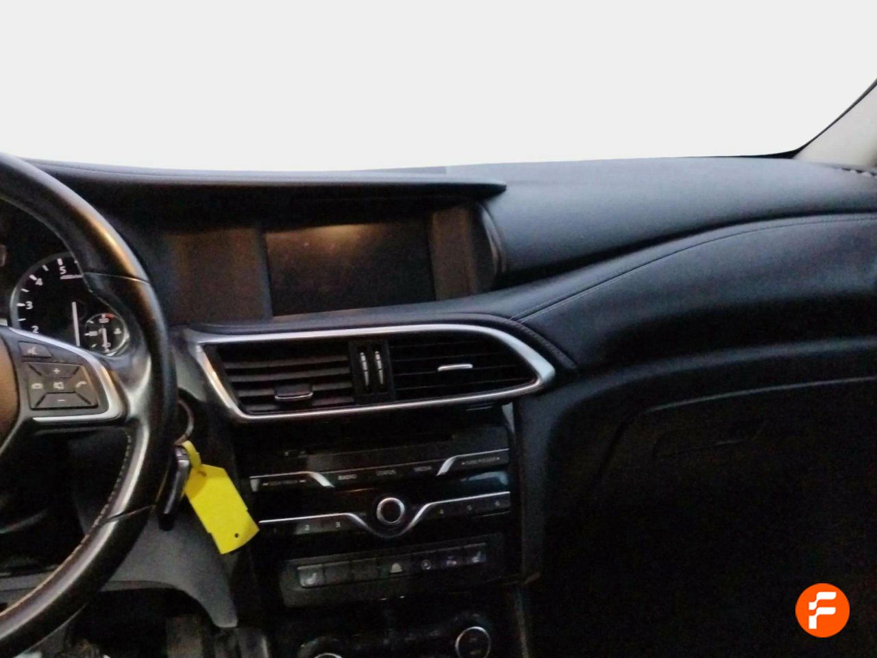 Foto Infiniti Q30 9