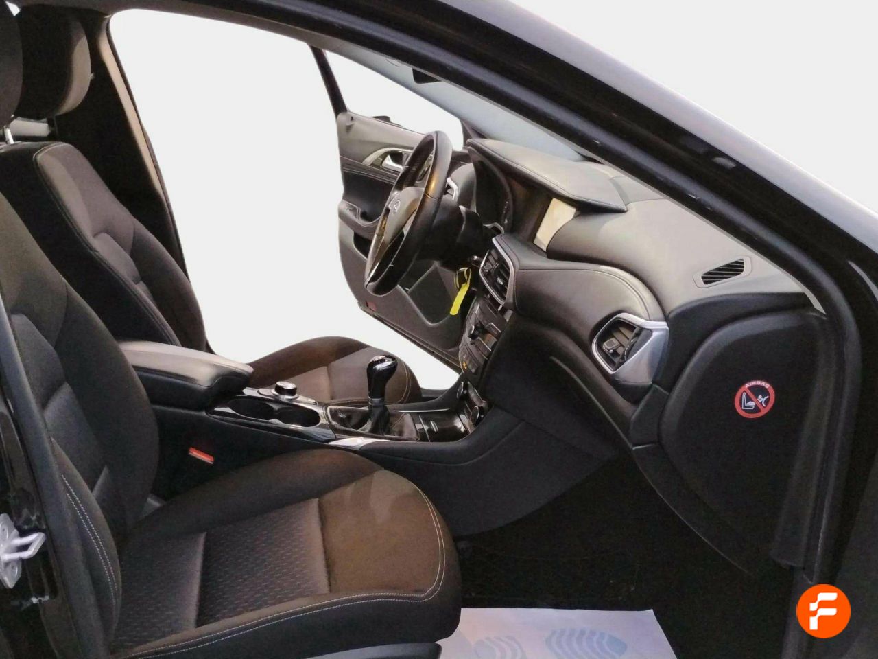 Foto Infiniti Q30 11