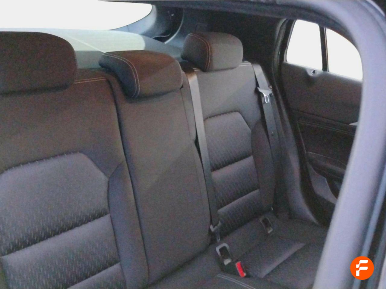 Foto Infiniti Q30 14