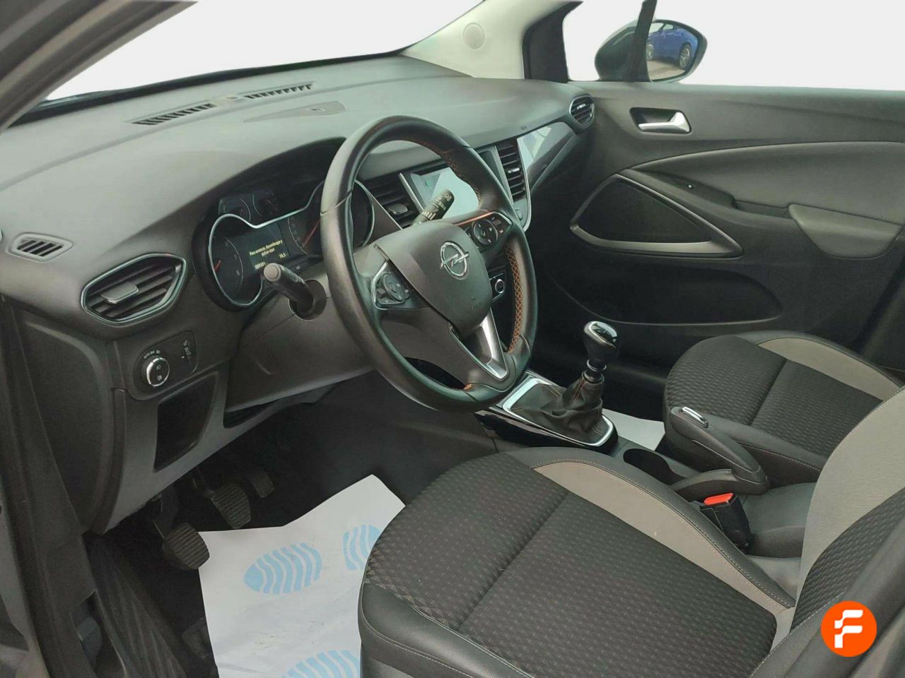 Foto Opel Crossland X 13