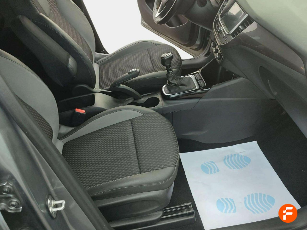 Foto Opel Crossland X 14