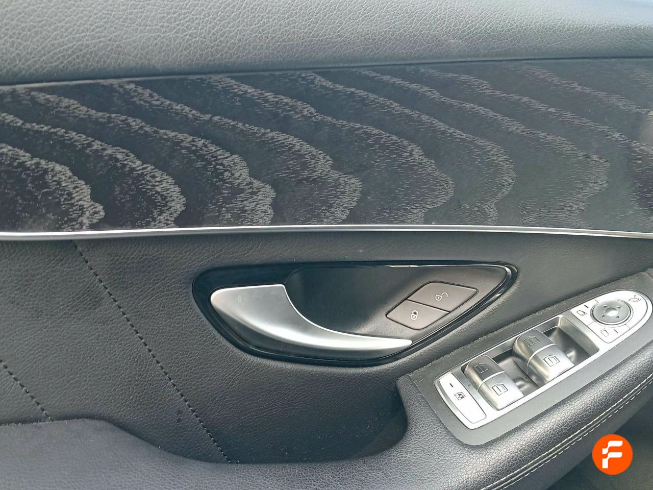 Foto Mercedes-Benz Clase GLC 17