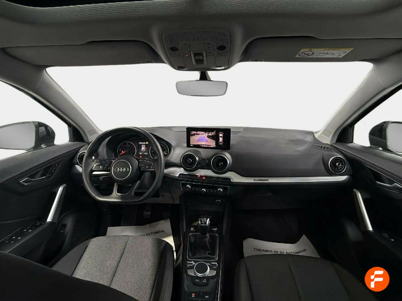 Foto Audi Q2 12