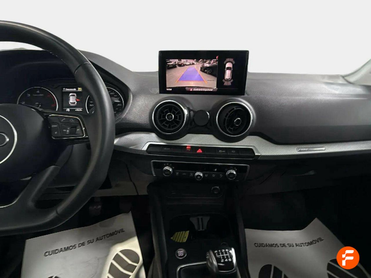 Foto Audi Q2 13