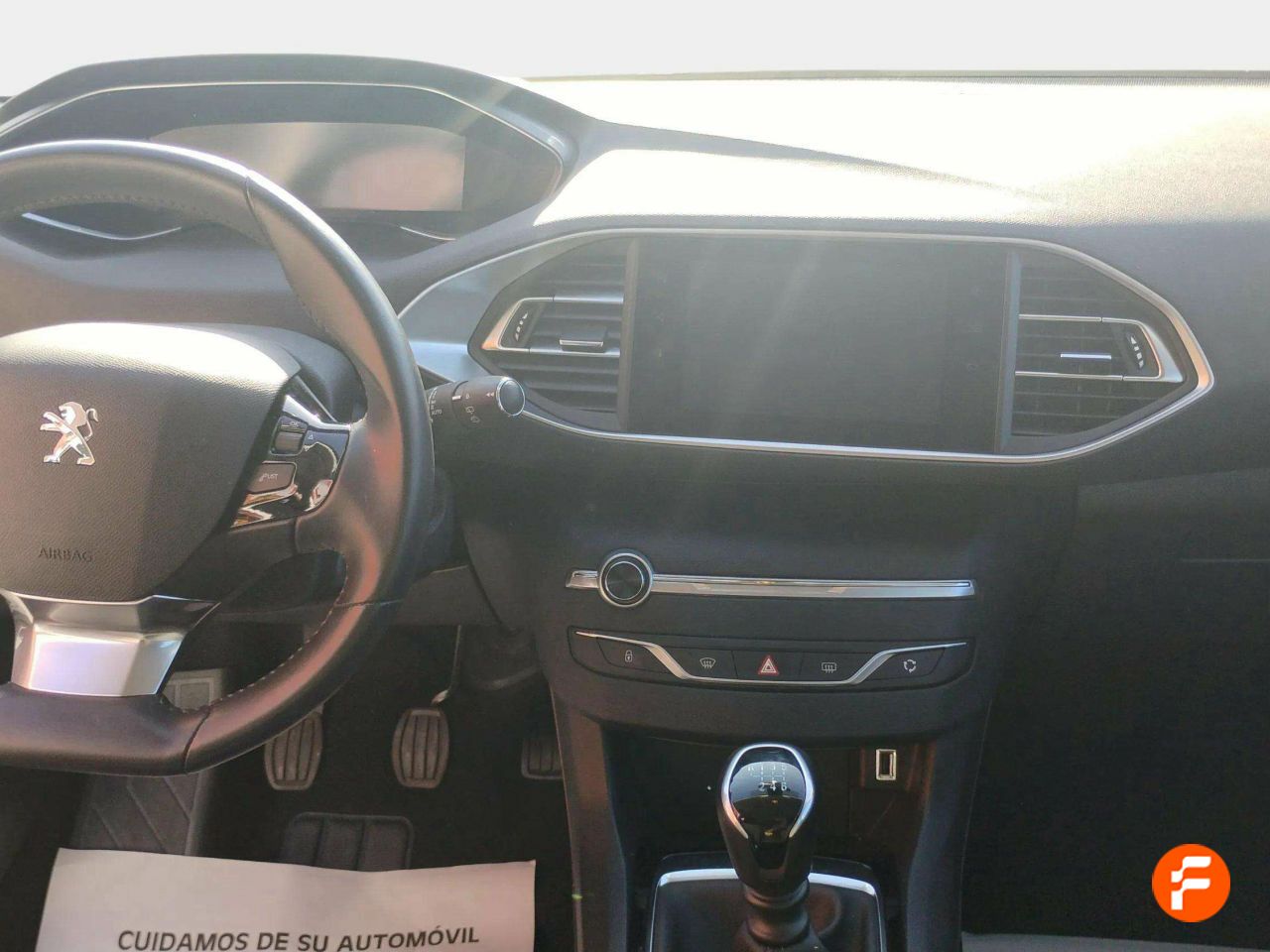 Foto Peugeot 308 8