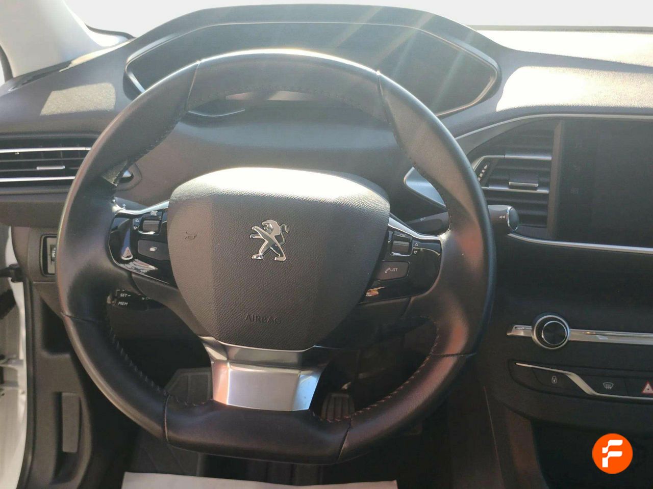 Foto Peugeot 308 9