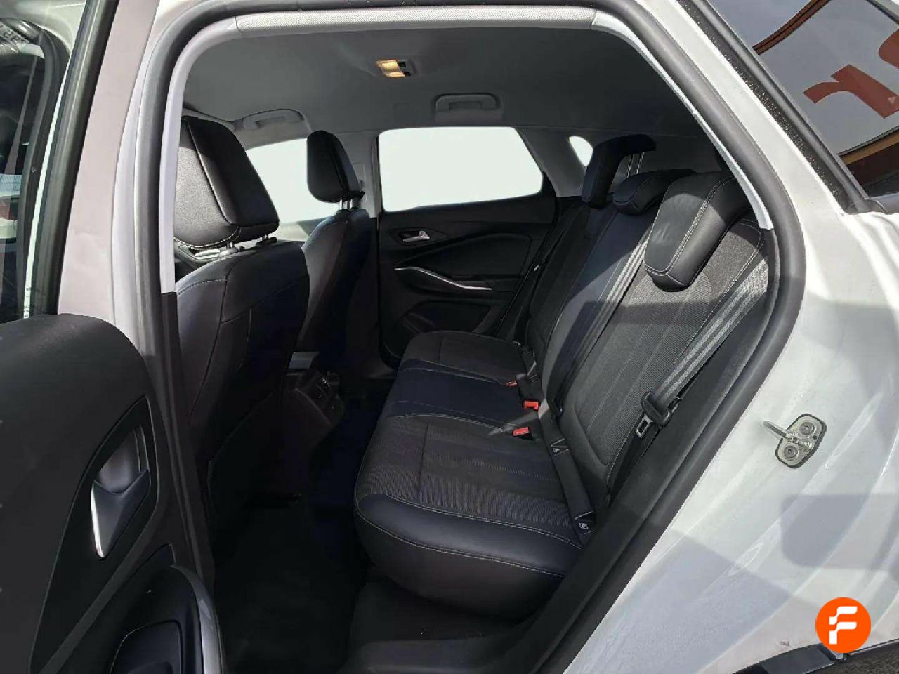 Foto Opel Grandland X 15