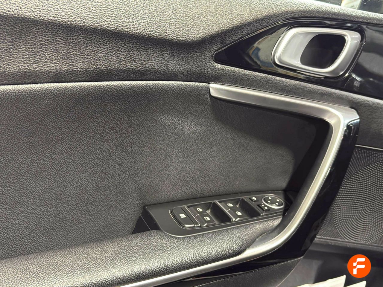 Foto Kia XCeed 23