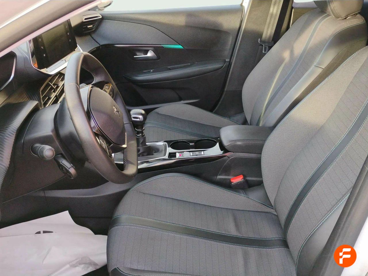 Foto Peugeot 208 15
