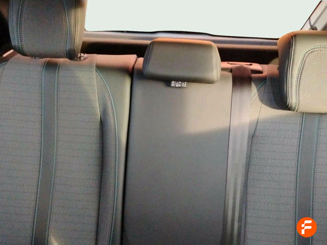 Foto Peugeot 208 17