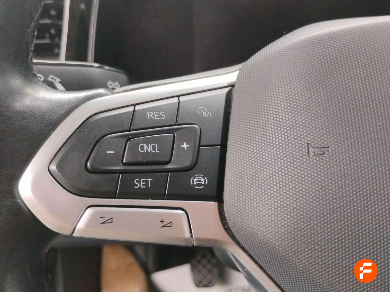 Foto Volkswagen Taigo 11