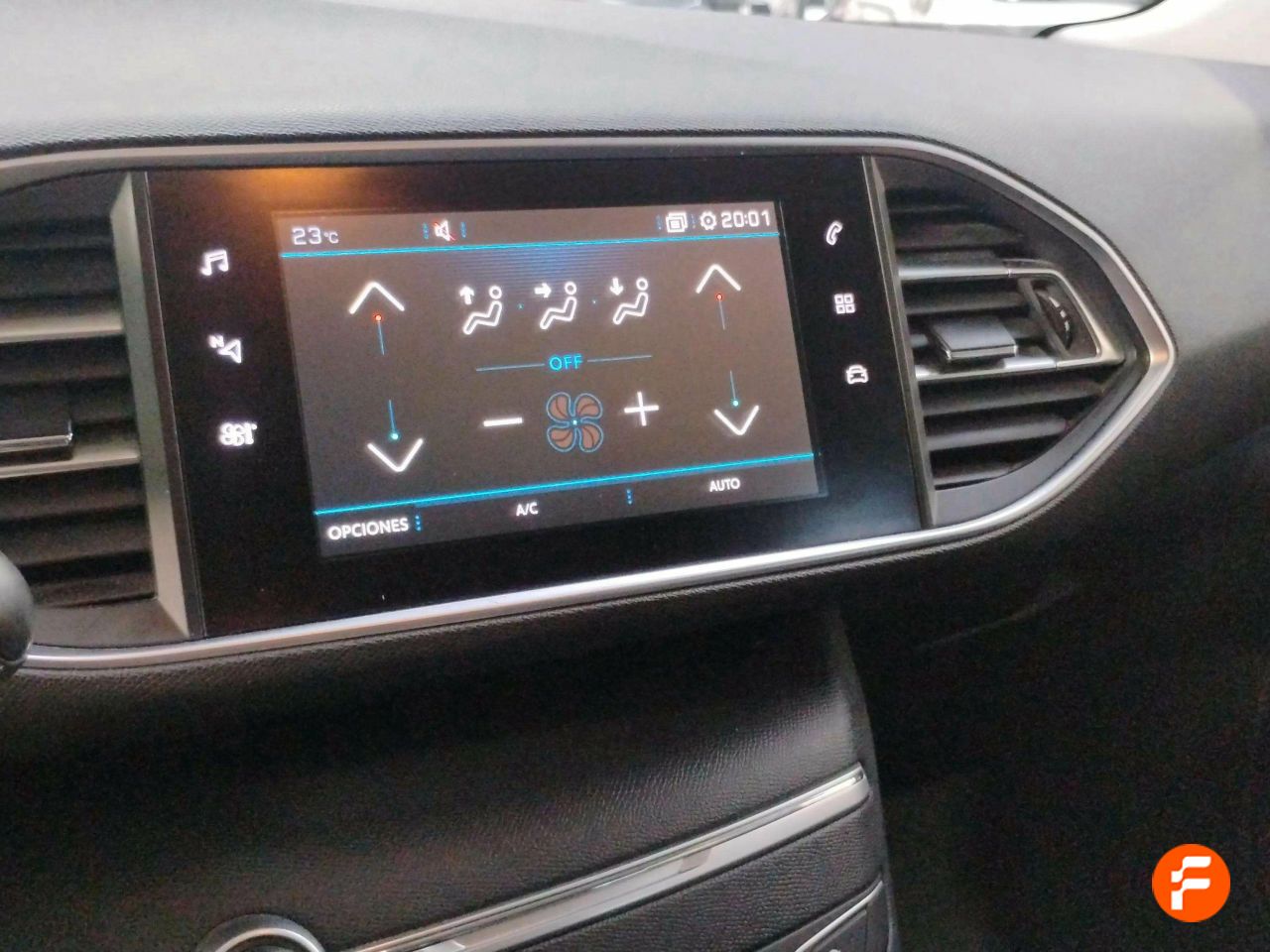 Foto Peugeot 308 11