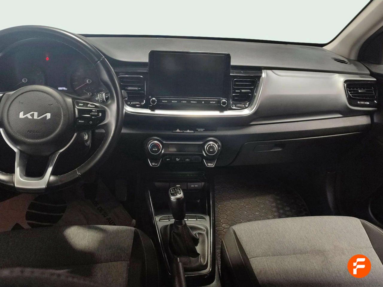 Foto Kia Stonic 12