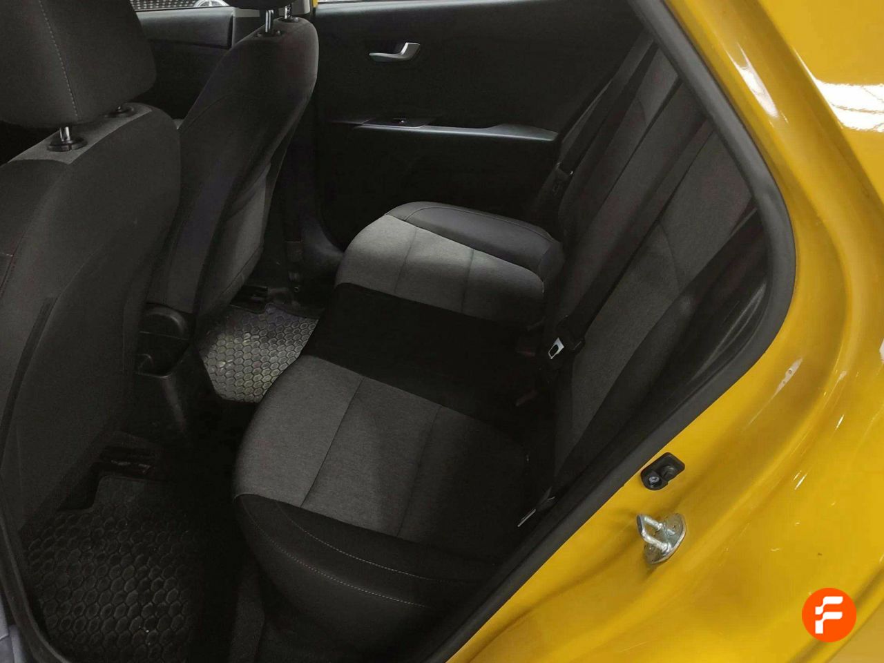 Foto Kia Stonic 15