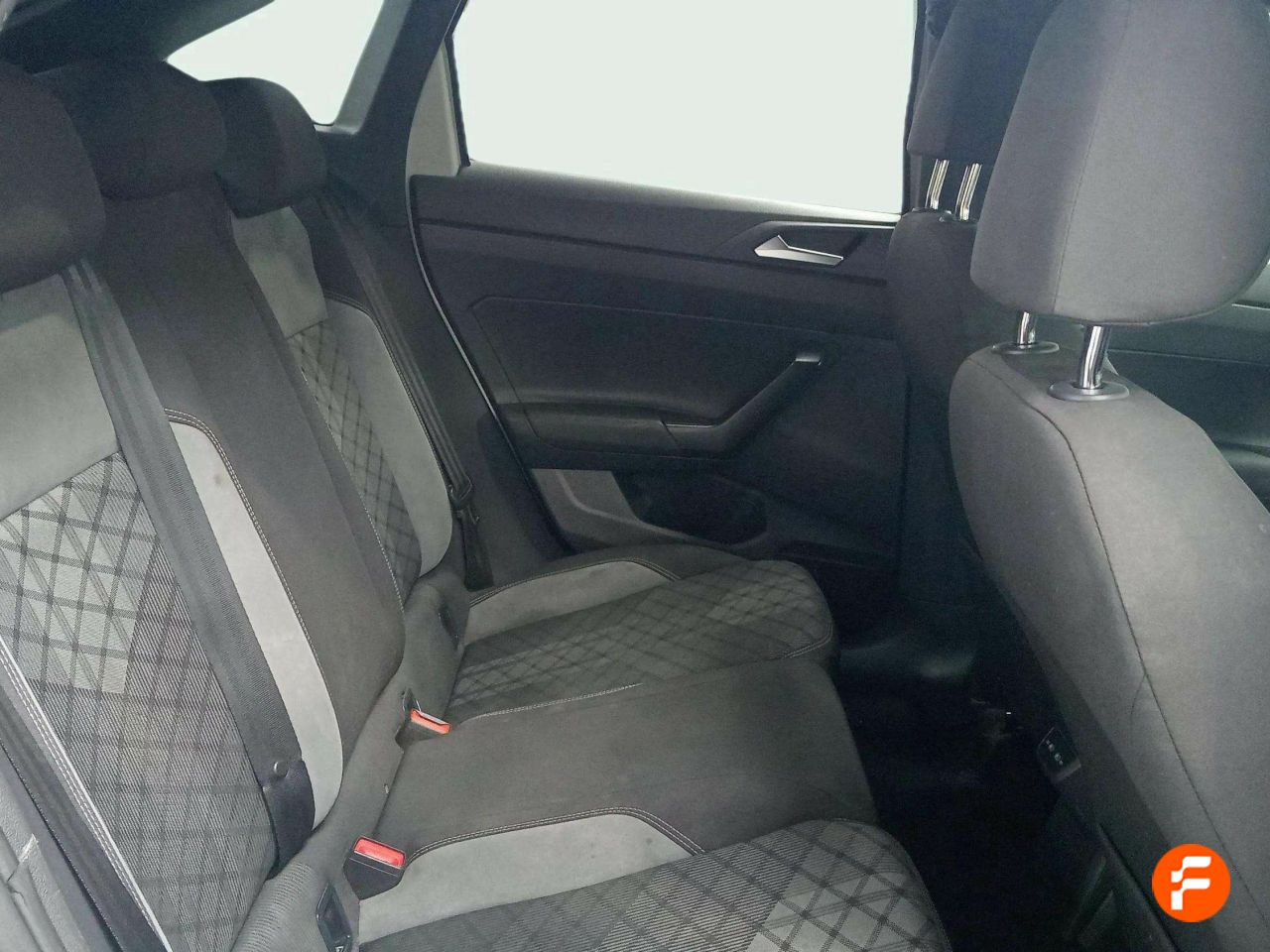 Foto Volkswagen Taigo 15