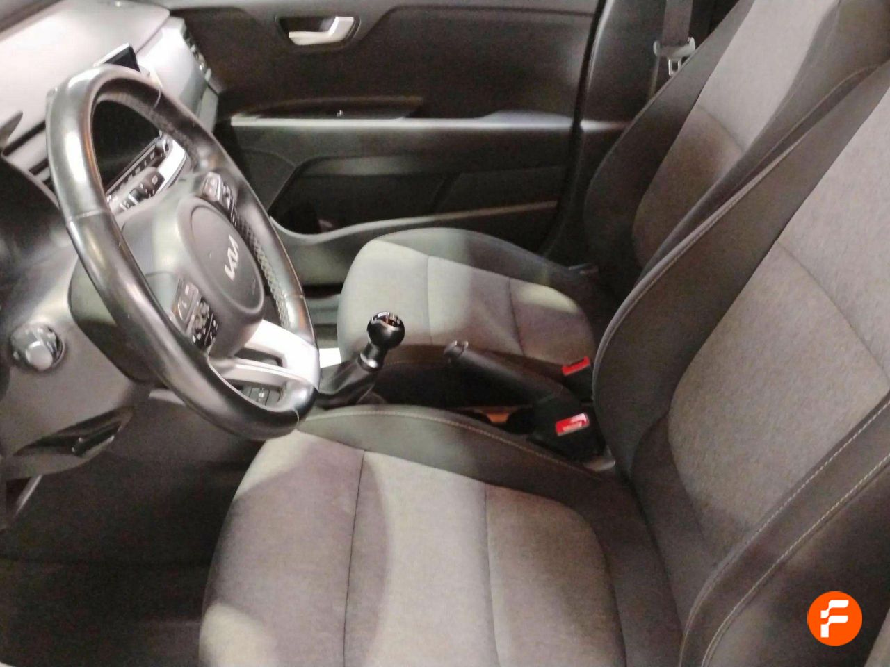 Foto Kia Stonic 14