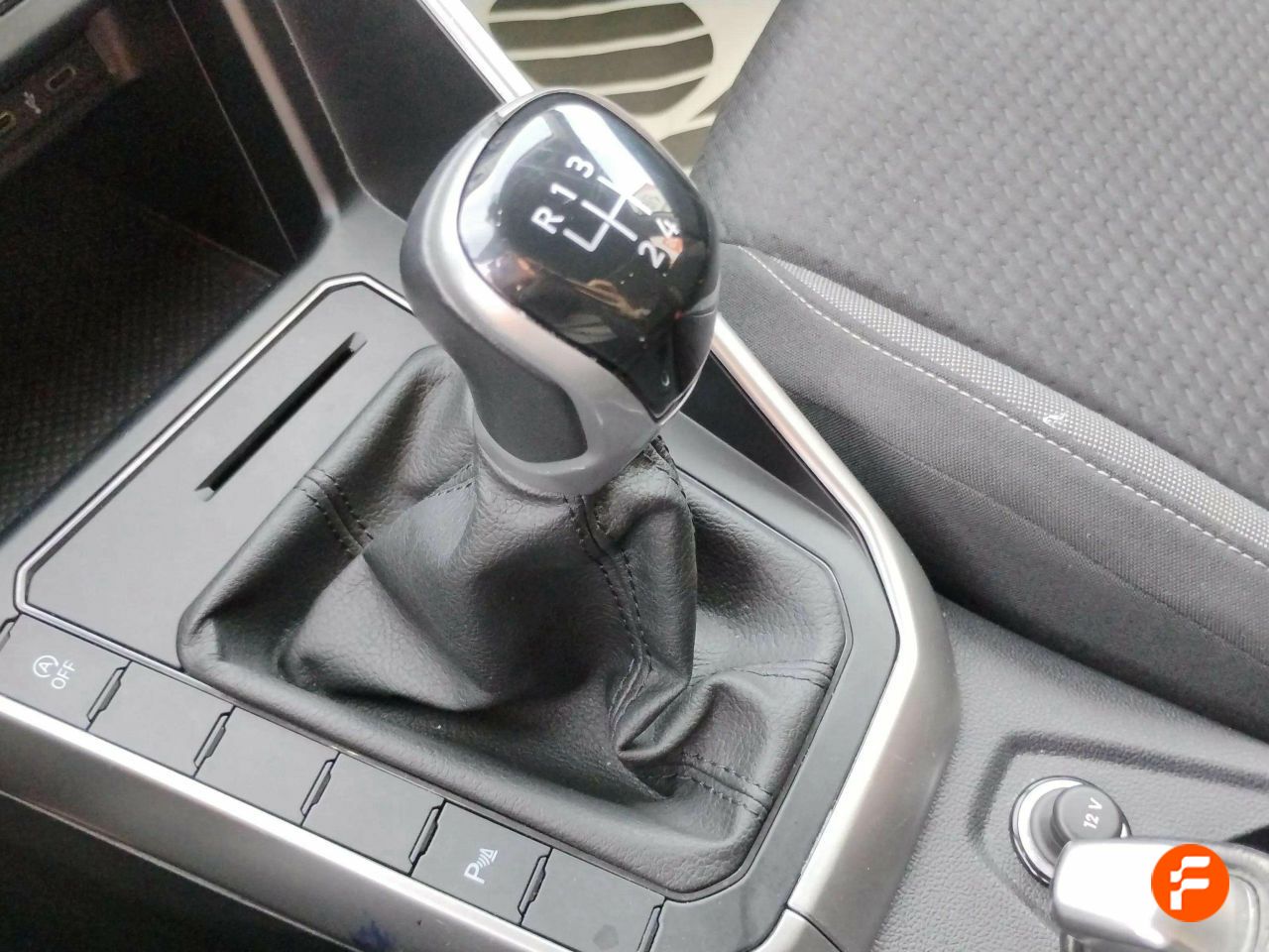 Foto Volkswagen Taigo 14