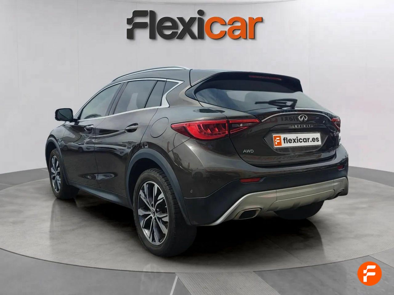 Foto Infiniti QX30 4