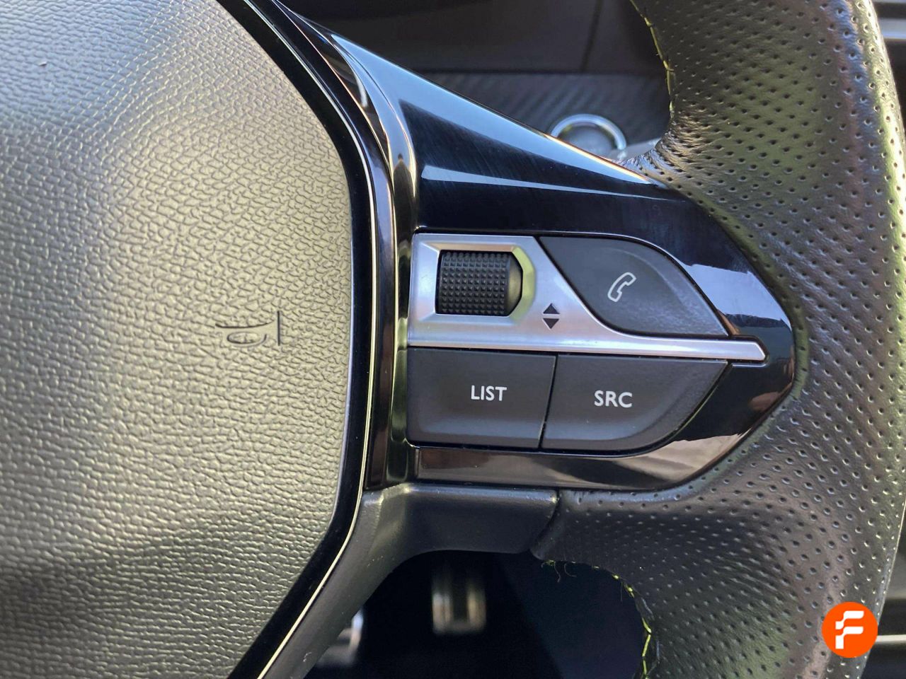 Foto Peugeot 2008 13