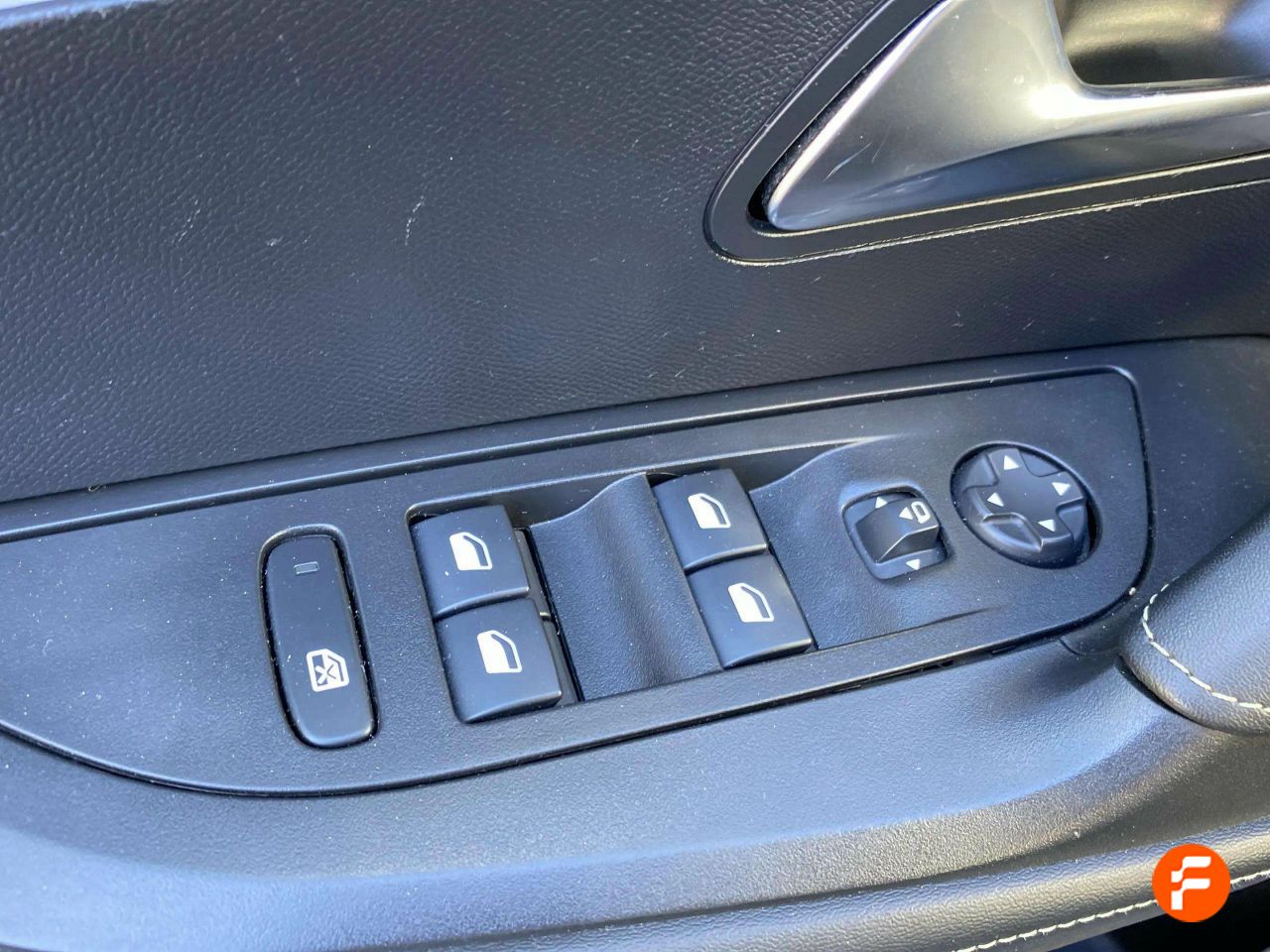 Foto Peugeot 2008 17
