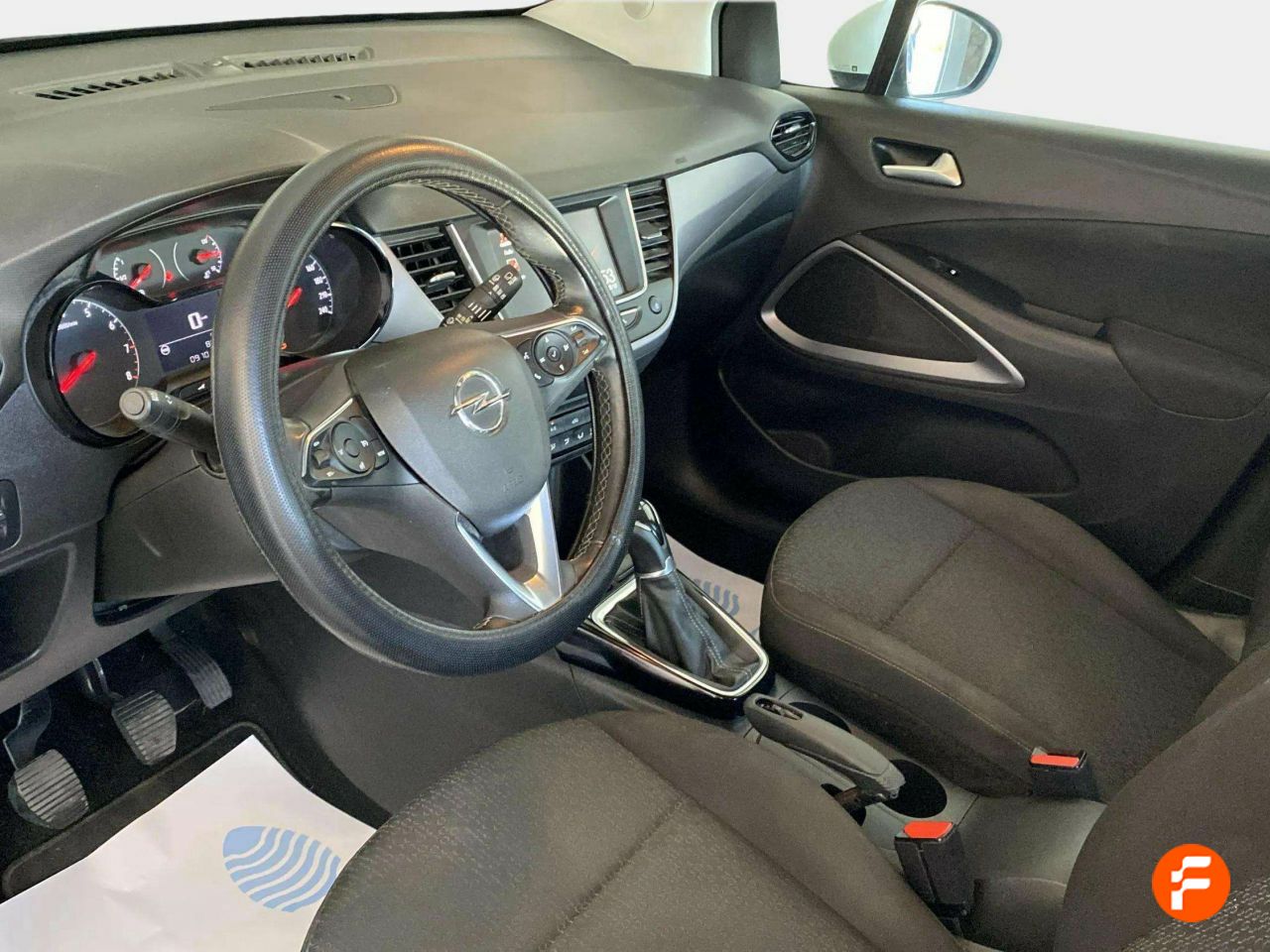 Foto Opel Crossland X 10