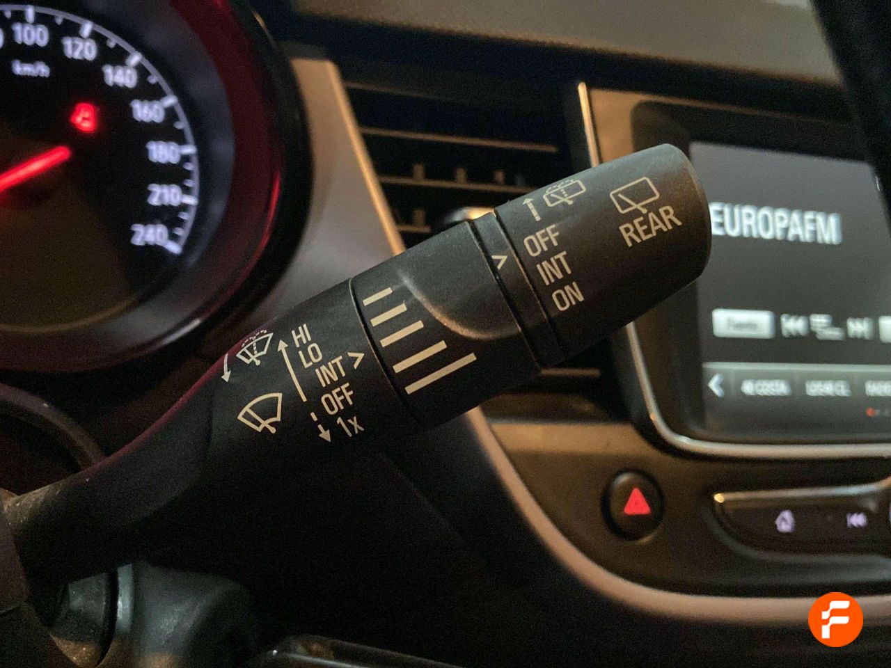 Foto Opel Crossland X 17