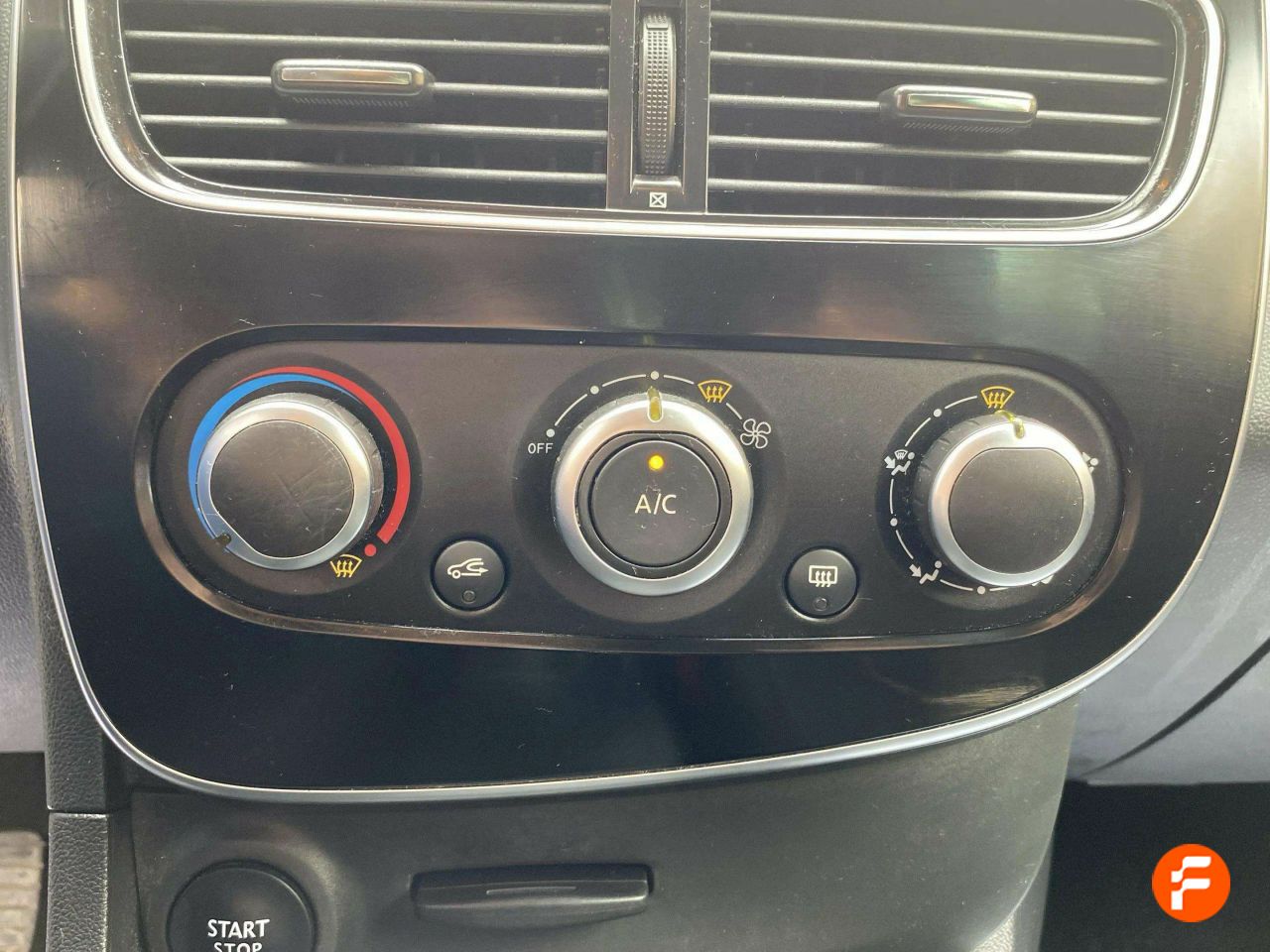 Foto Renault Clio 18