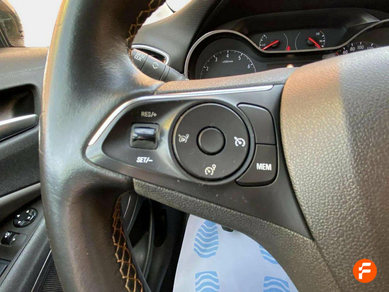 Foto Opel Crossland X 8