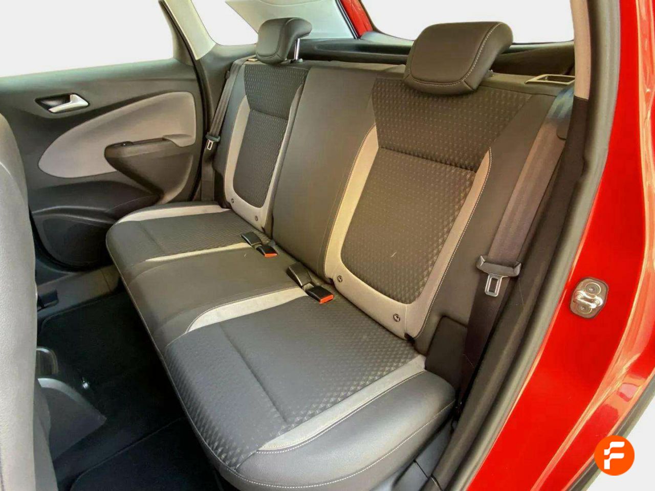 Foto Opel Crossland X 26