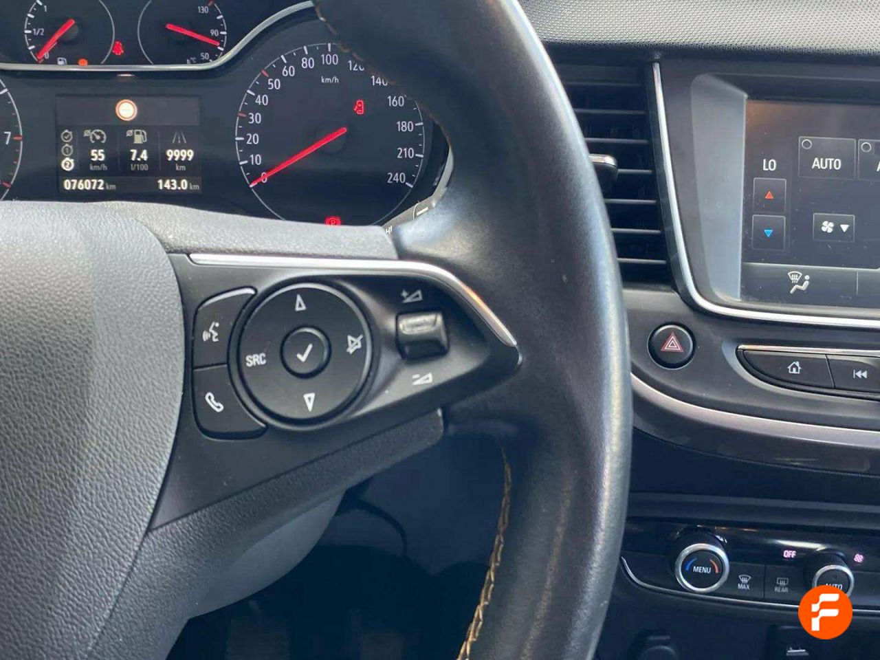Foto Opel Crossland X 10