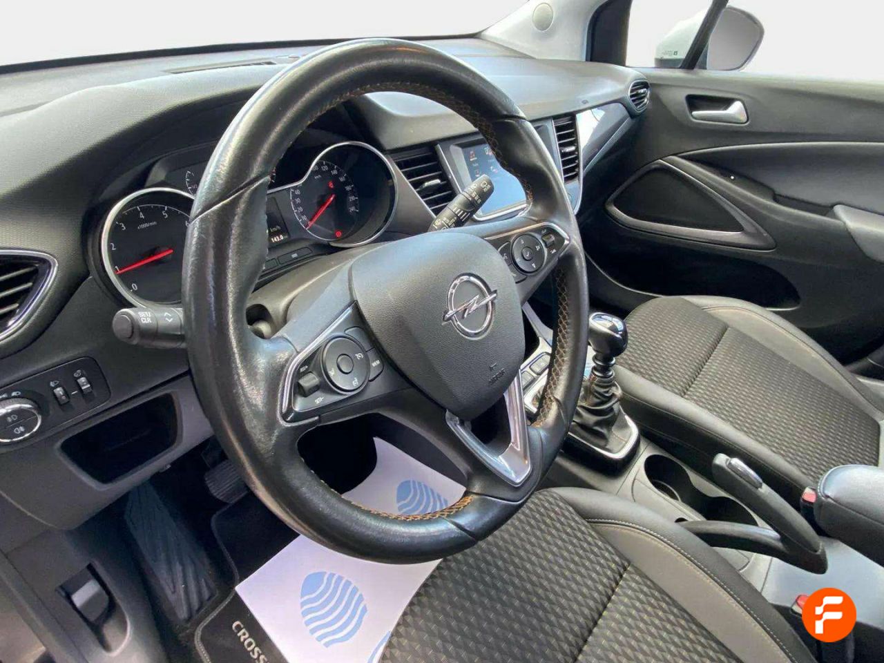 Foto Opel Crossland X 12