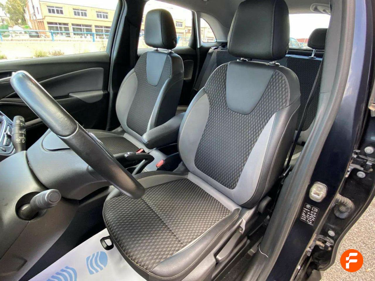 Foto Opel Crossland X 18