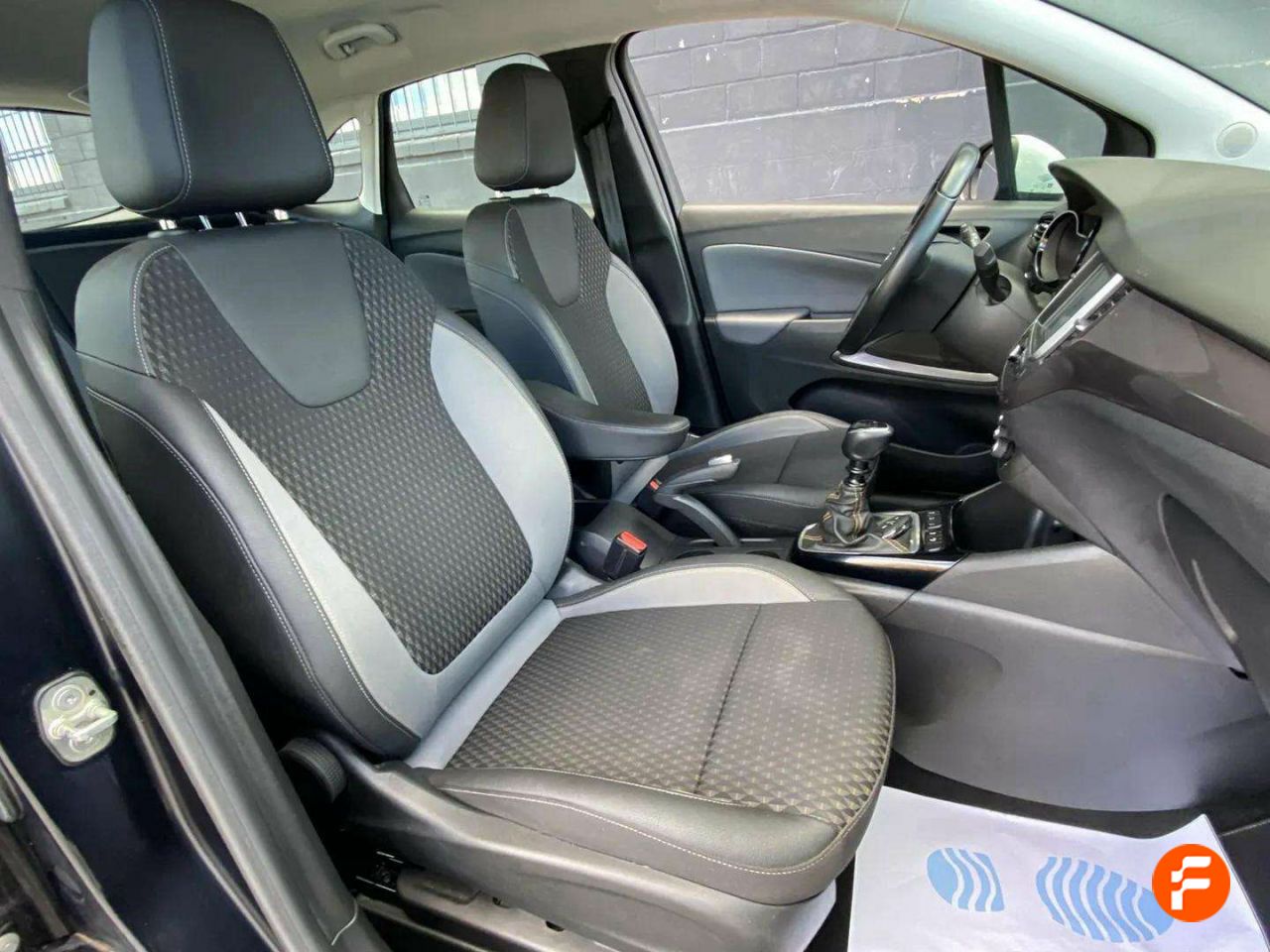 Foto Opel Crossland X 24