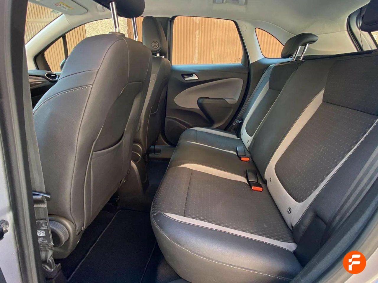 Foto Opel Crossland X 28
