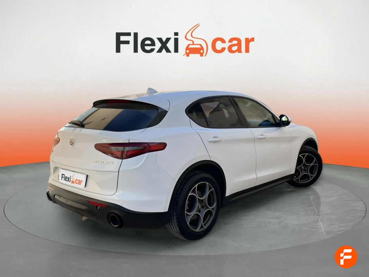 Foto Alfa Romeo Stelvio 8