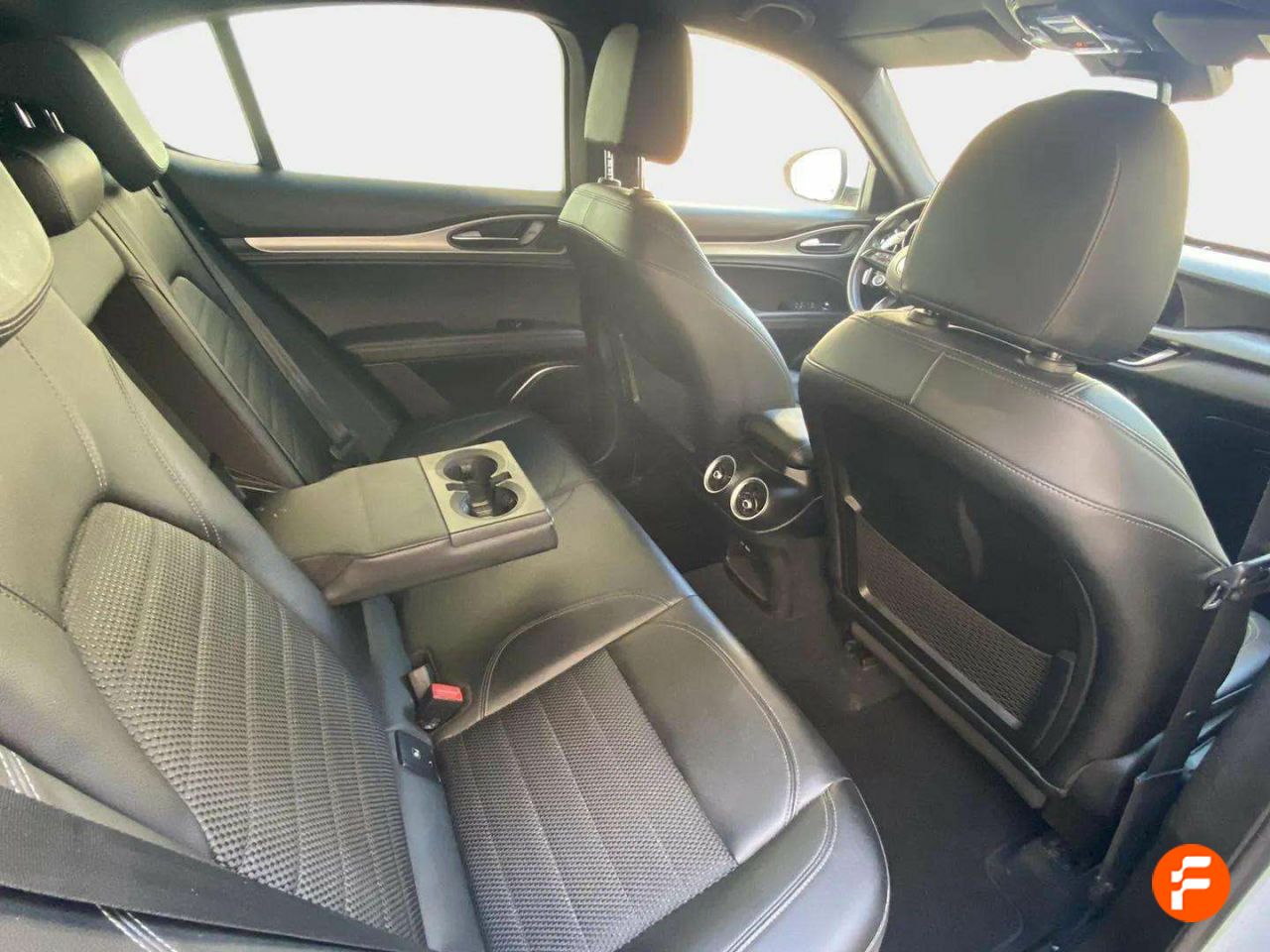 Foto Alfa Romeo Stelvio 28
