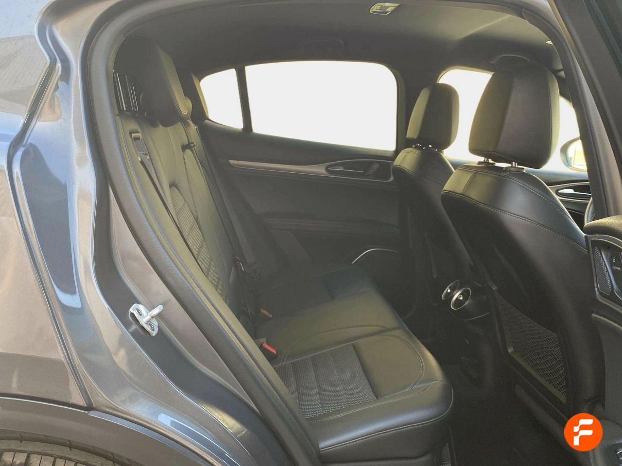 Foto Alfa Romeo Stelvio 29
