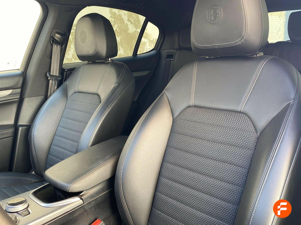 Foto Alfa Romeo Stelvio 30
