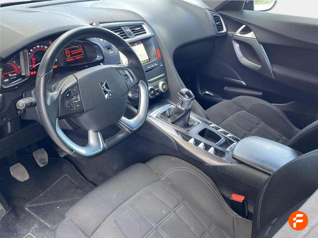 Foto DS Automobiles DS 5 10