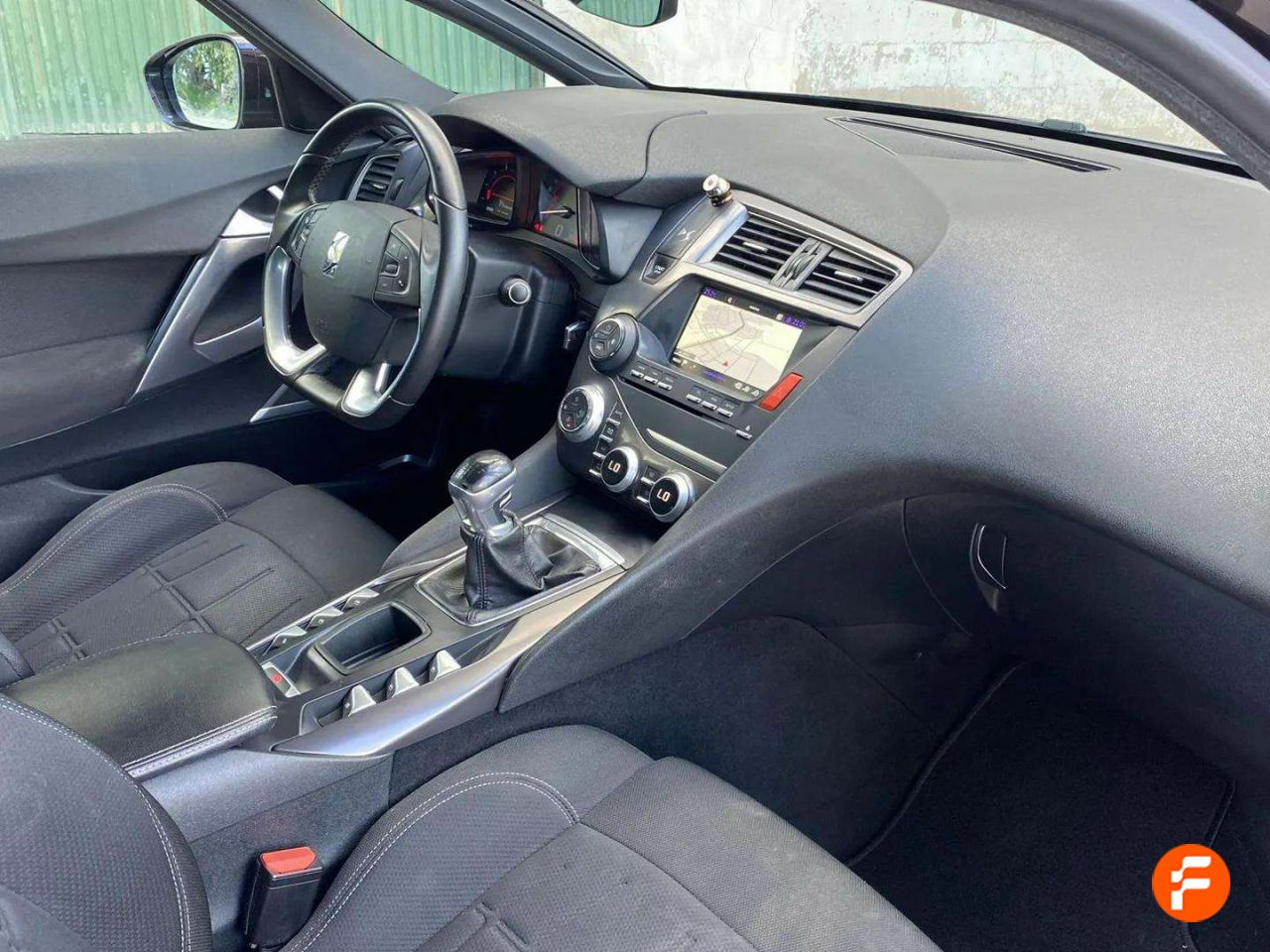 Foto DS Automobiles DS 5 11