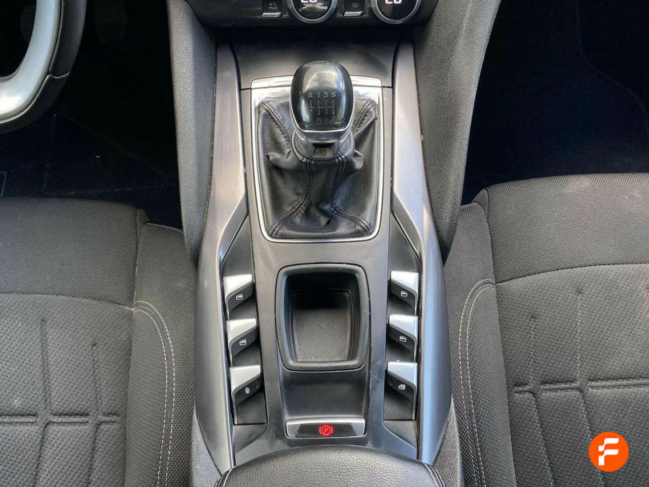 Foto DS Automobiles DS 5 20