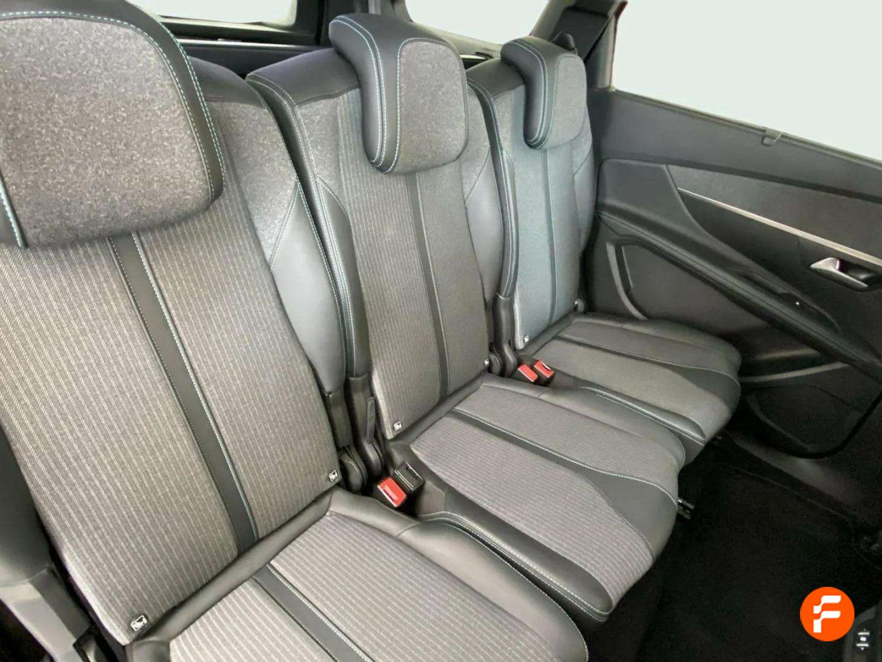 Foto Peugeot 5008 13