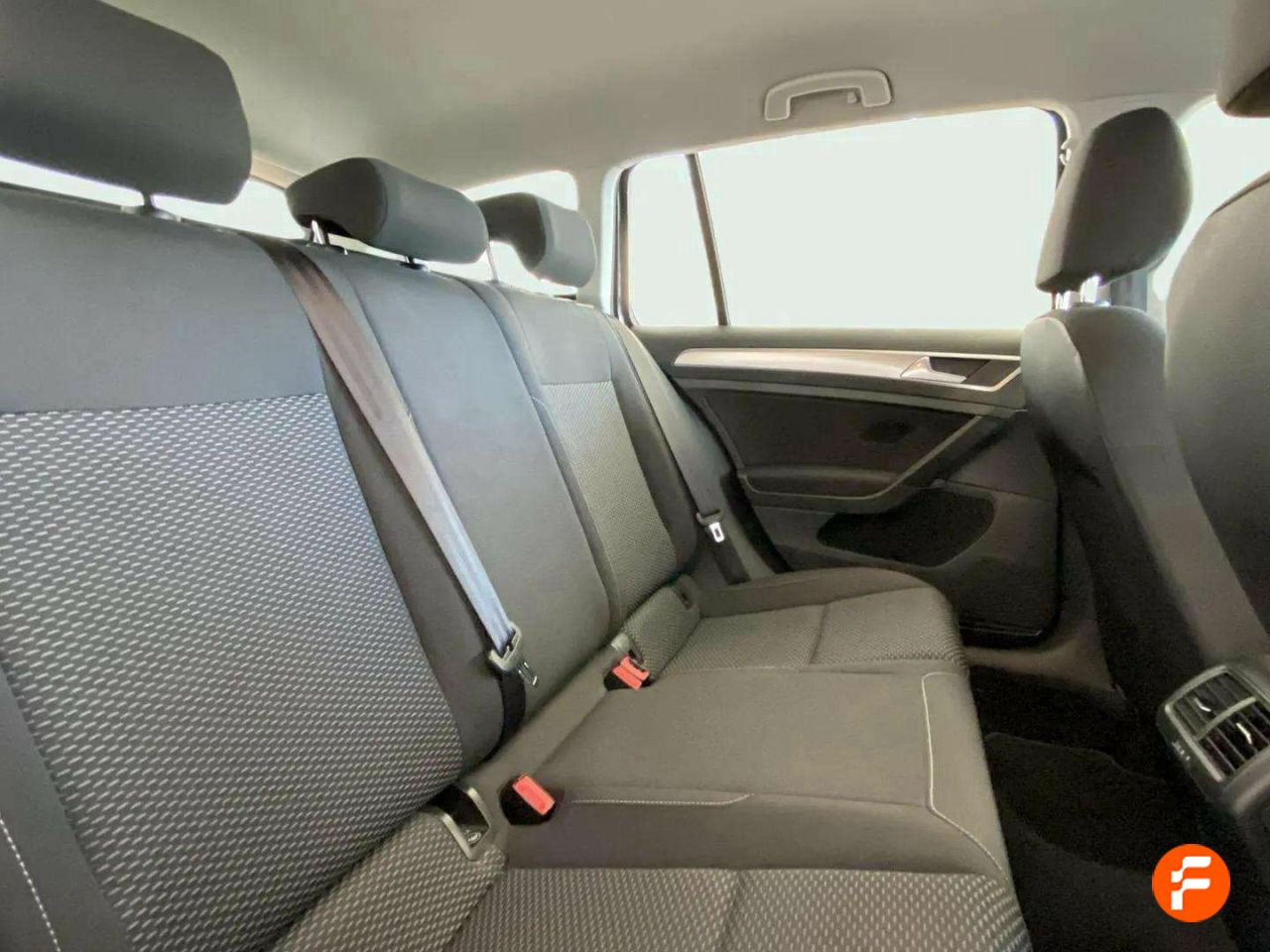 Foto Volkswagen Golf 12