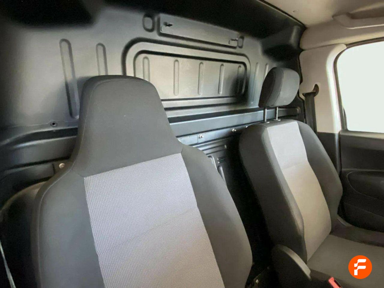 Foto Toyota Proace 13