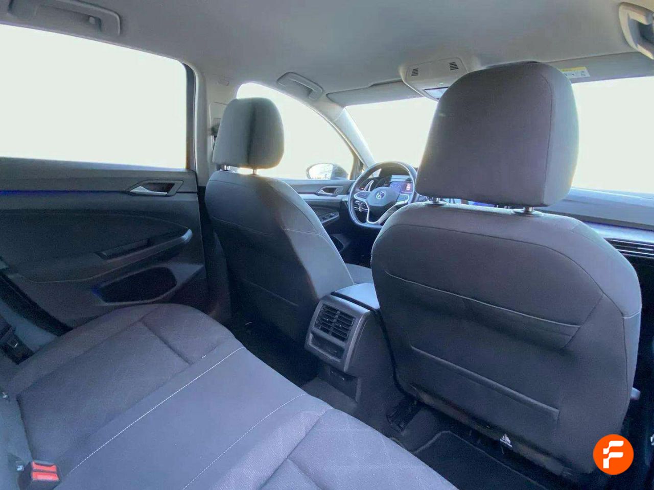 Foto Volkswagen Golf 13