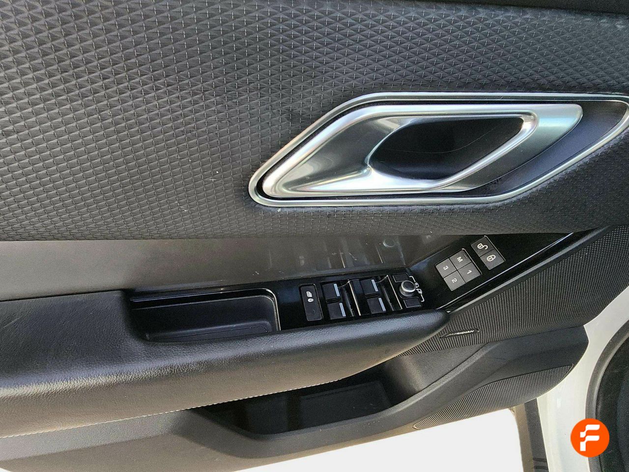 Foto Land-Rover Range Rover Velar 14